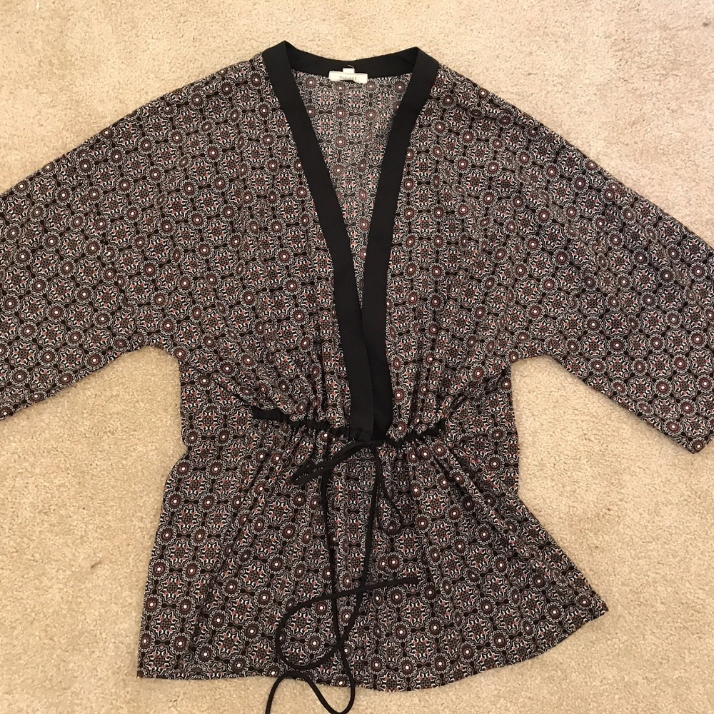 Pleione patterned kimono